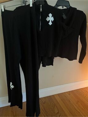 $10Gift💕New Chrome Heart style 3Pieces Set Black Ribbed White Cross